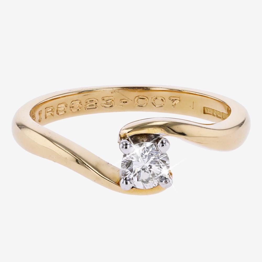 18ct Gold Diamond Crossover Solitaire Ring .33ct Approx