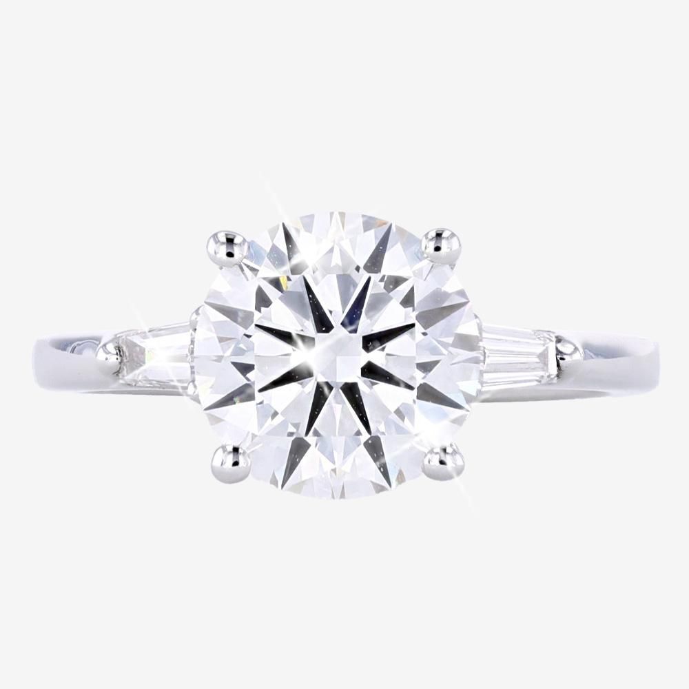 18ct White Gold Real Diamond Lab-Grown Solitaire With Baguette Shoulders 3.00ct
