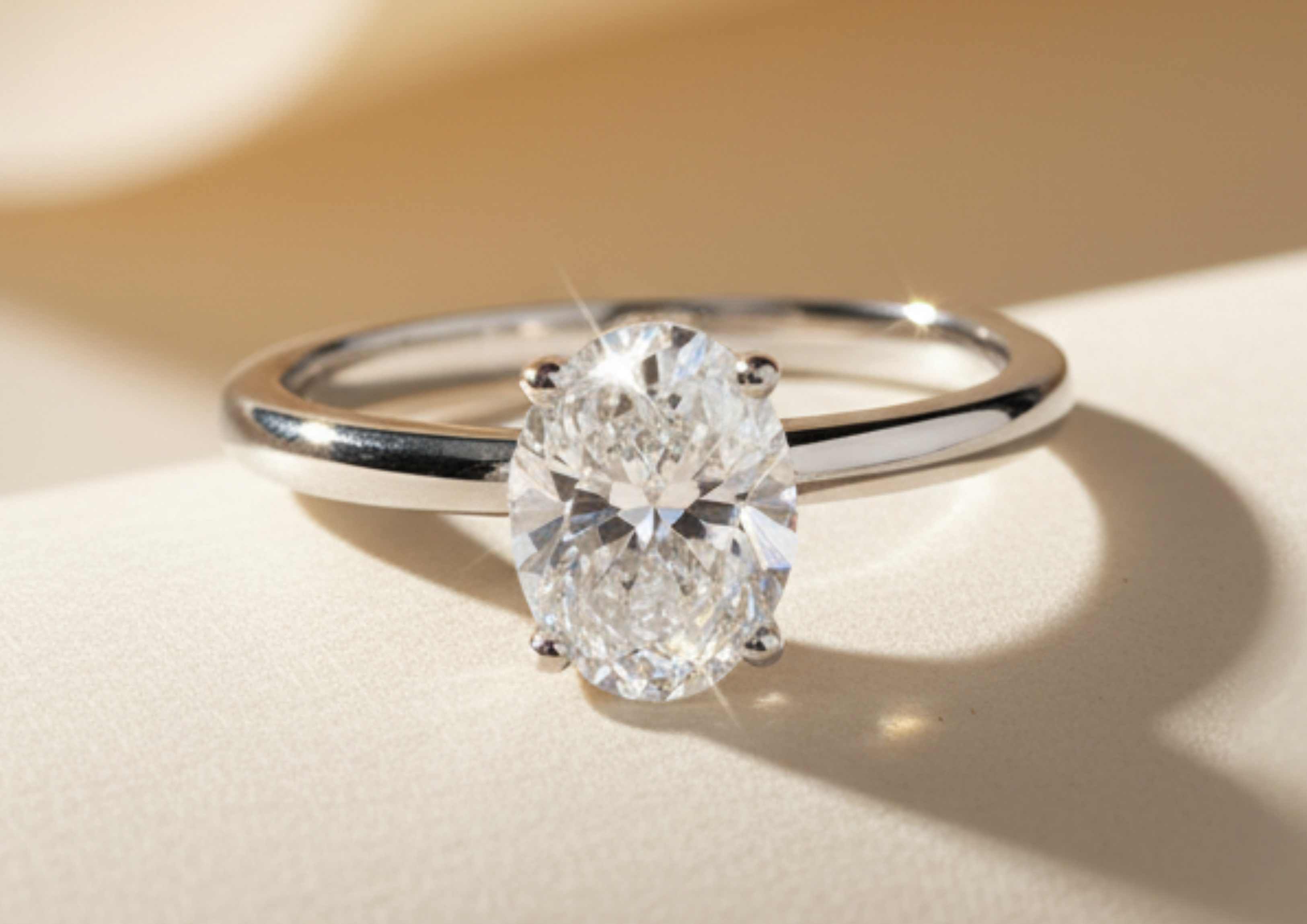 Oval Lab-Grown Diamonds